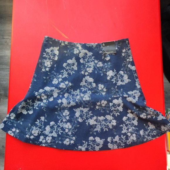 NWT Banana Republic floral printed casual canvas skirt grey women's size 6 - Picture 2 of 7